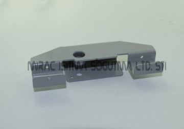 Viessmann Vitodens 100 Genleşme  Tankı Askı Aparatı  Metal ( KK01.90.042 ) Viesman vitodens 050 genleşme tankı askı aparatı .
