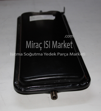Demirdöküm neva genleşme tank 7 Lt 3/8 Dişli dikdörtgen ( KK01.90.039 ) Üsten Askı aparatlı Önaysan . ebad ölçüleri (49x20x6,5 Cm) Demirdöküm atron genleşme tank . demirdöküm nitromix genleşme tankı . Demirdöküm nepto genleşme tankı .