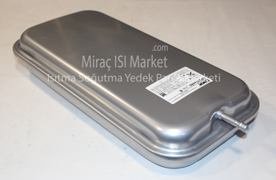 immergas victrix genleşme tankı . 8.Lt 1/2 çıkışlı dikdörtgen cimm italyan ( KK01.96.445 ) Ebad ölçüleri (45x22x8cm) immergas victrix tera genleşme tankı .