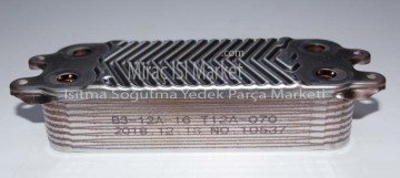 Vaiilant turbotec eşanjör . 16.Plakalı 4.Dış kulaklı ( KK01.95.302 ) (PRC)  Vaillant turbotec pro eşanjör .  vaillant turbotec plus eşanjör .