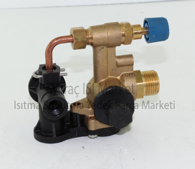 Demirdöküm Neva türbin Grubu - SAĞ Blok (REVİZYONLU) ( KK01.97.145 ) Demirdöküm nitromix soğuk su grubu  . Protherm Lynx sağ blok .