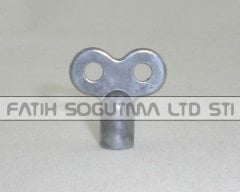 Kalorifer peteği hava alma aparatı purjör anahtarı (KK01.89.213) purjör anahtarı.Petek hava alma anahtarı.