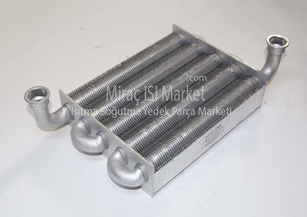 Baymak lambert eşanjör . 2x3/4 çıkışlı . aleminyum . Valmex italyan ( KK01.95.224 ) Yanma odası(220mm) . Ariston clas x eşanjör . Ariston cares x esanjör .
