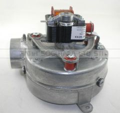 Buderu Logamax  U042 fan motoru 2 soketli altı çeltikli (fime VGR0110324) 35 watt ( KK01.96.750 ) Bosh kombi fan motoru .