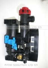 Bosch class 2000 üç yollu blok grup emniyet ventilli BİTRON İTALY (ORJ)( KK01.89.297 ) SAĞ BLOK . Bosch condens 2500 w üç yollu blok . Buderus logamax plus GB062 blok .