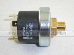 Alarko su basınç sondası 1/8 dişli sarı  mater - made in İTALY ( KK01.96.668 ) Çeşitli marka modellere uyum sağlar .