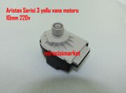 Ariston Egis 3 yollu vana motoru  ( 93180005115 ) Siyah beyaz 220V kare tip 10MM I.T.M Made  in PRC . Ariston clas 3 yollu vana motoru . Ariston Genus 3 yollu vana motoru