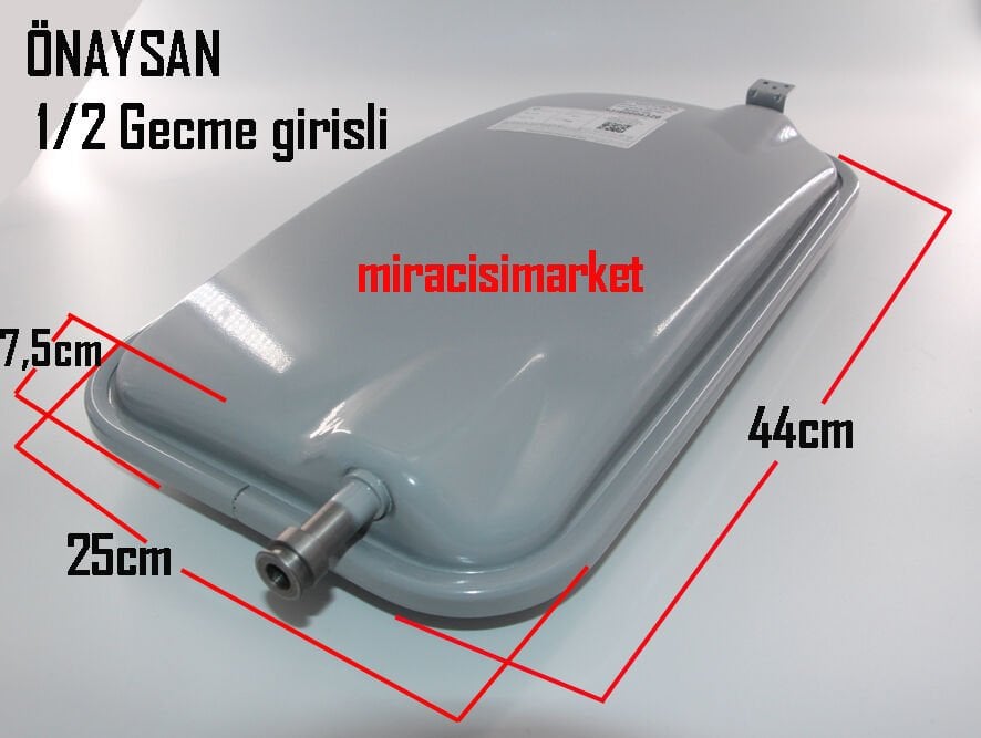 Bosch kombi genleşme tank .( 93180006320 ) Dikdörtgen 5 Lt Su giriş 1/2 uzun Geçme borulu  üsten bağlantı saclı . sibop üste . Ebad Ö.(44x25x7,5cm) Önaysan RFC0500 .