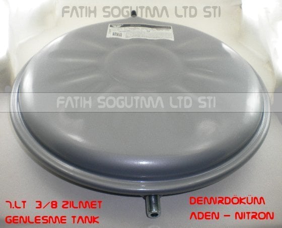 Demirdöküm Nitron Genleşme Tank Zilmet 7.Lt (3/8) yuvarlak ( KK01.96.435 ) Demirdöküm Aden Genleşme Tankı . Ebat Ölçüleri . (En: 38,5cm) . (Boy : 38,5cm) . (Derinlik: 8,5 cm) çeşitli markalar uyum sağlar .